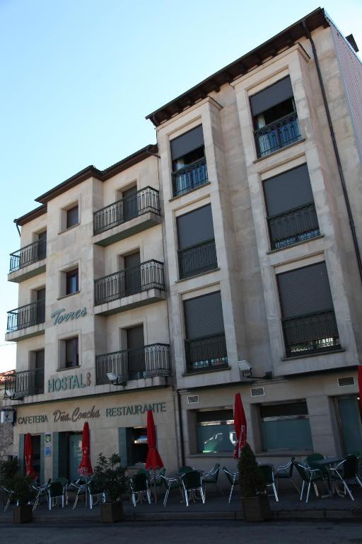 Hostal Torres San Leonardo de Yagüe Zewnętrze zdjęcie