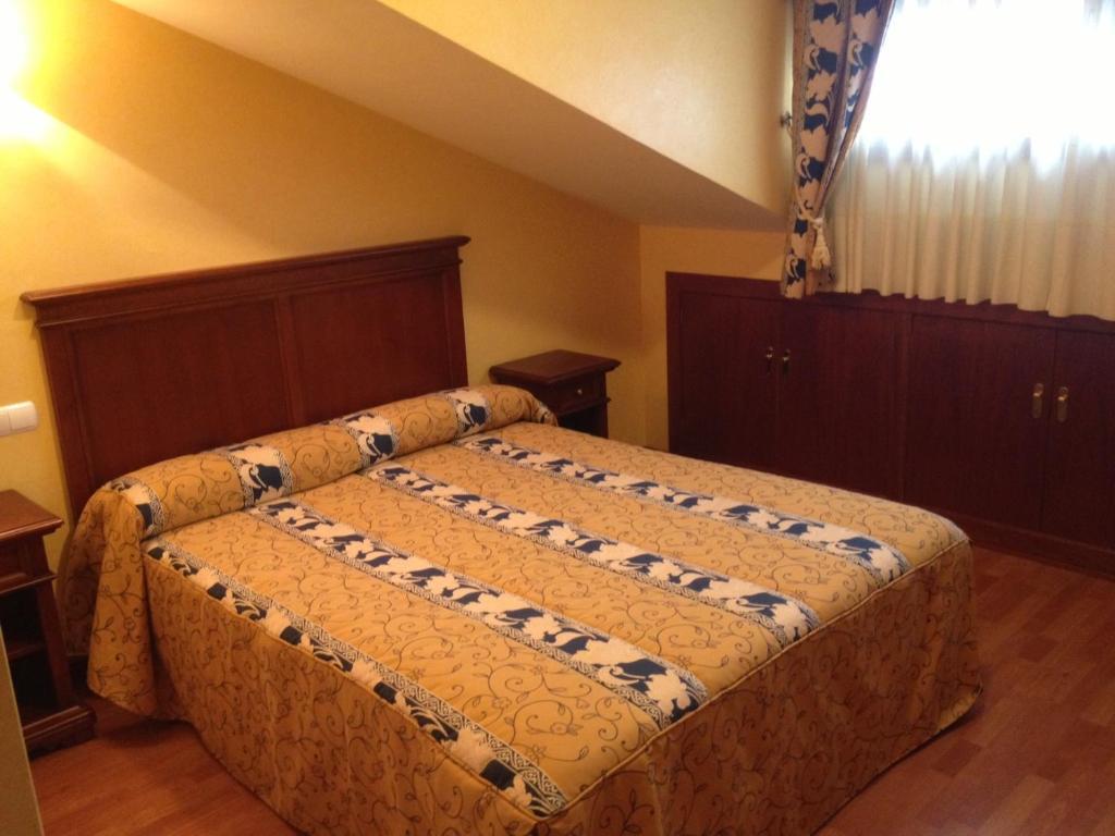 Hostal Torres San Leonardo de Yagüe Pokój zdjęcie